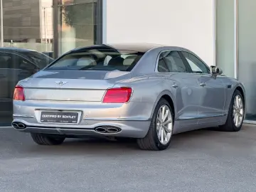 Flying Spur Hybrid