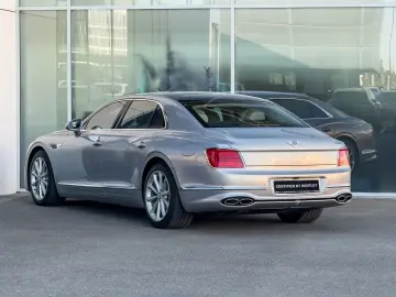 Flying Spur Hybrid