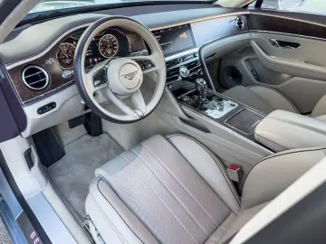 Flying Spur Hybrid