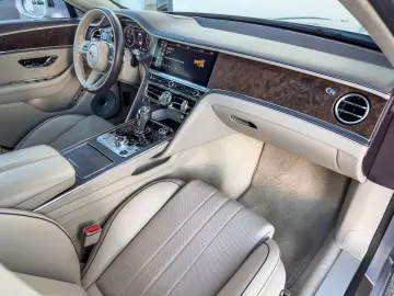 Flying Spur Hybrid