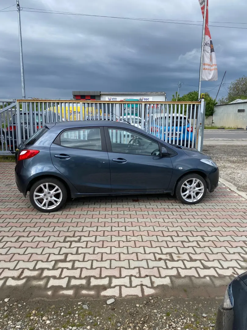 Mazda 2 an 2009 benzina 1.3jmzde14l