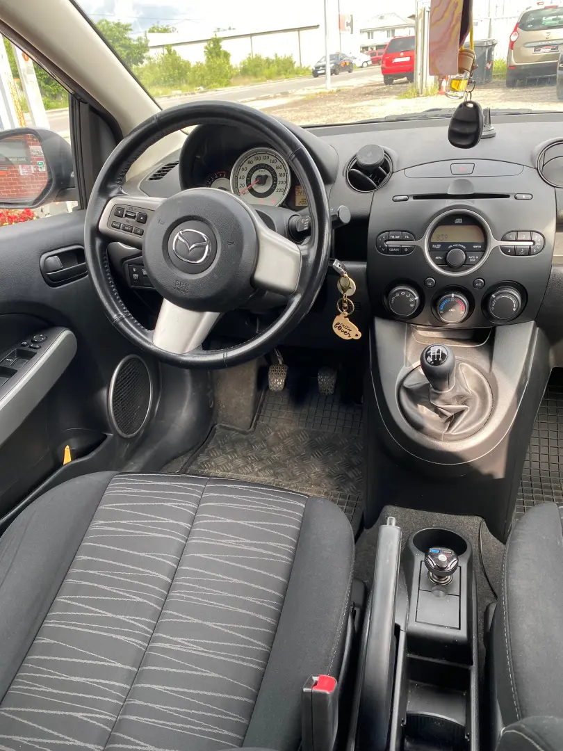 Mazda 2 an 2009 benzina 1.3jmzde14l