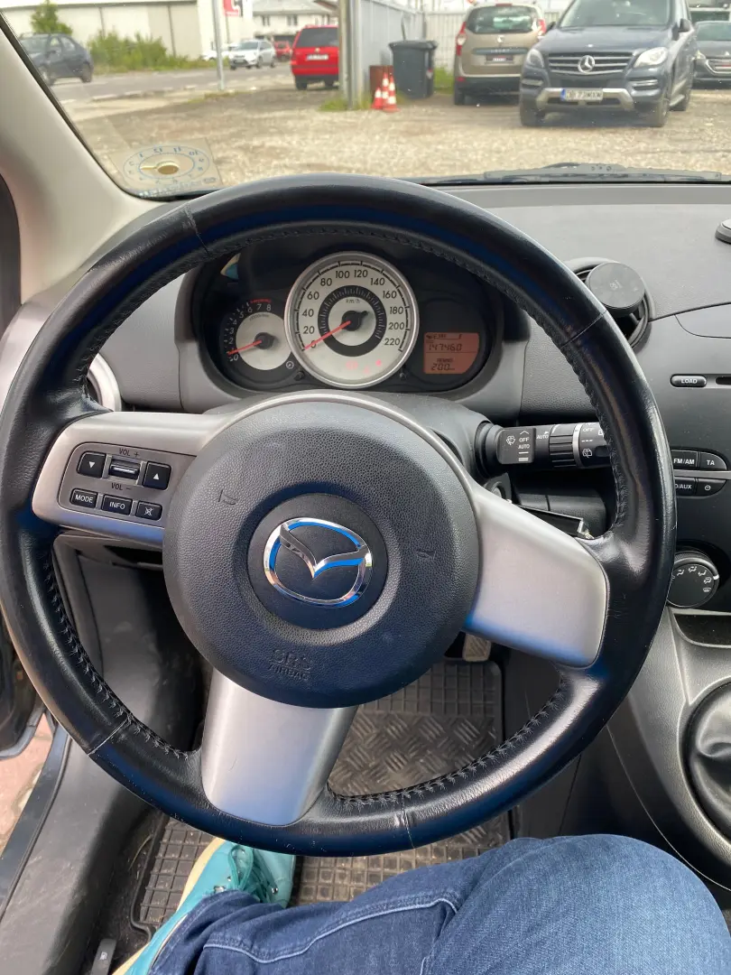 Mazda 2 an 2009 benzina 1.3jmzde14l