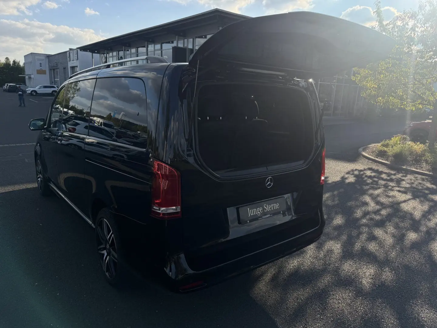 V 300d 4matic AVA AMG*PANO*DISTRONIC*STANDH.*360