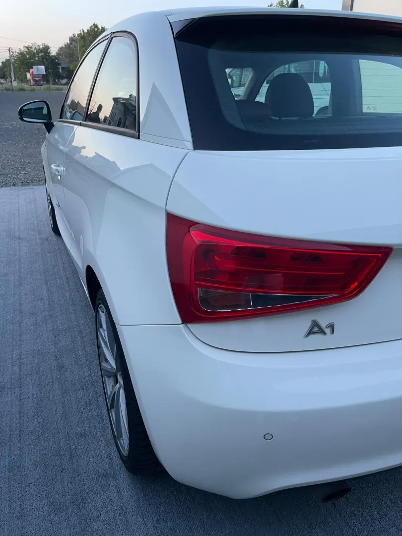 Audi A1 1.6 TDI S line edition