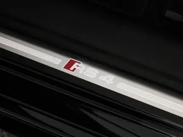 RS4 Avant competition+ Matrix Pano Nav BangO Kam