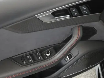 RS4 Avant competition+ Matrix Pano Nav BangO Kam