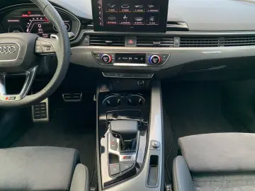 RS4 Avant tiptr. PANO NAV 20