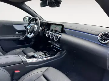 Mercedes-Benz CLA 35 AMG 4Matic PANO*MULTIBEAM