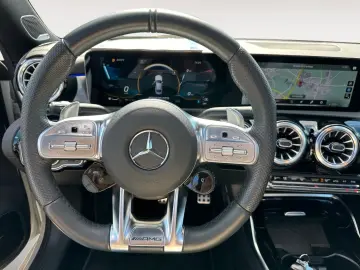 Mercedes-Benz CLA 35 AMG 4Matic PANO*MULTIBEAM