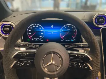 GLC 200 4M EDITION AMG-Line+AHK+DISTRONIC+Memory