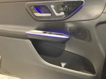 GLC 200 4M EDITION AMG-Line+AHK+DISTRONIC+Memory