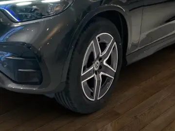GLC 200 4M EDITION AMG-Line+AHK+DISTRONIC+Memory