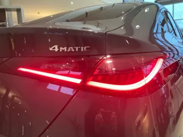 GLC 200 4M EDITION AMG-Line+AHK+DISTRONIC+Memory