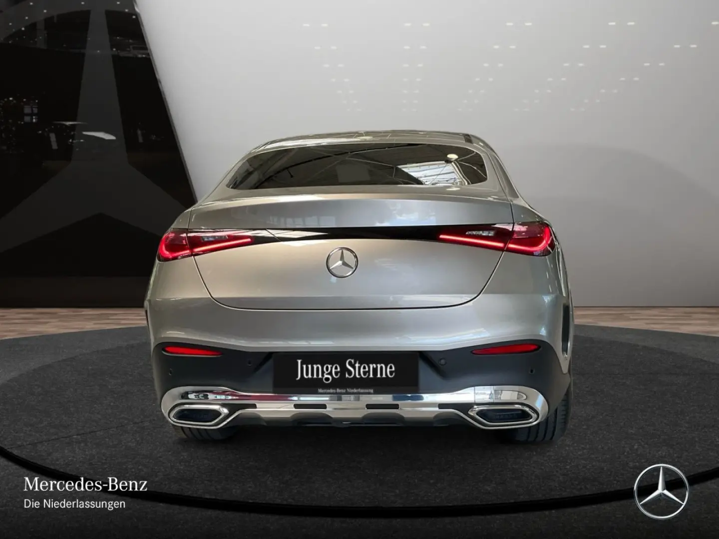 GLC 300 4M AMG Cp PANO AHK MEMORY 360°