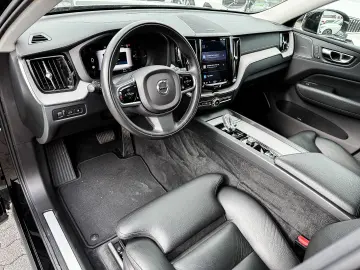 Volvo XC60 Inscription Recharge Plug-In Hybrid AWD T8