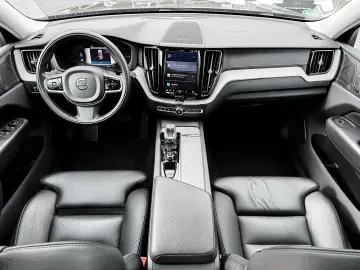 Volvo XC60 Inscription Recharge Plug-In Hybrid AWD T8