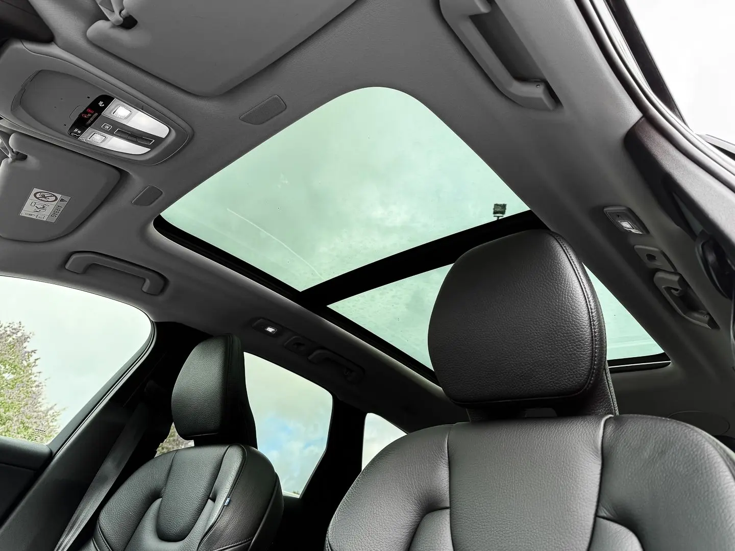 Volvo XC60 Inscription Recharge Plug-In Hybrid AWD T8