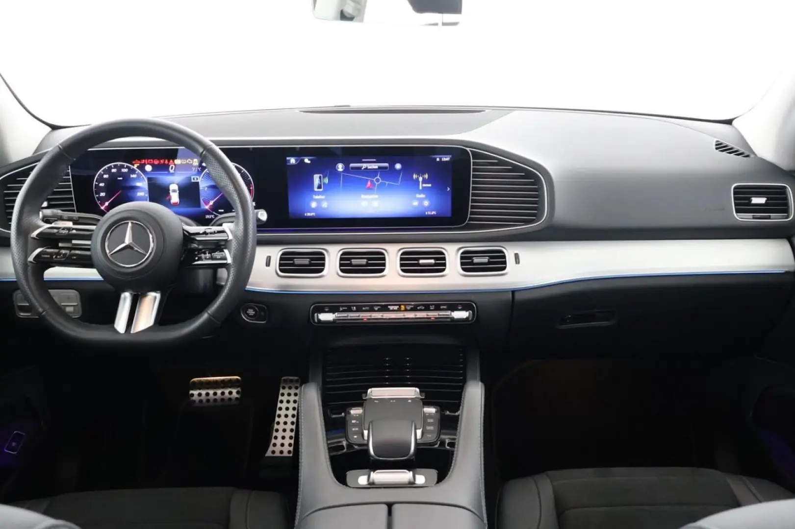 GLE 300 d 4M AMG Pano AHK Airmatic 20 Zoll 360