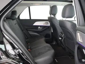 GLE 300 d 4M AMG Pano AHK Airmatic 20 Zoll 360