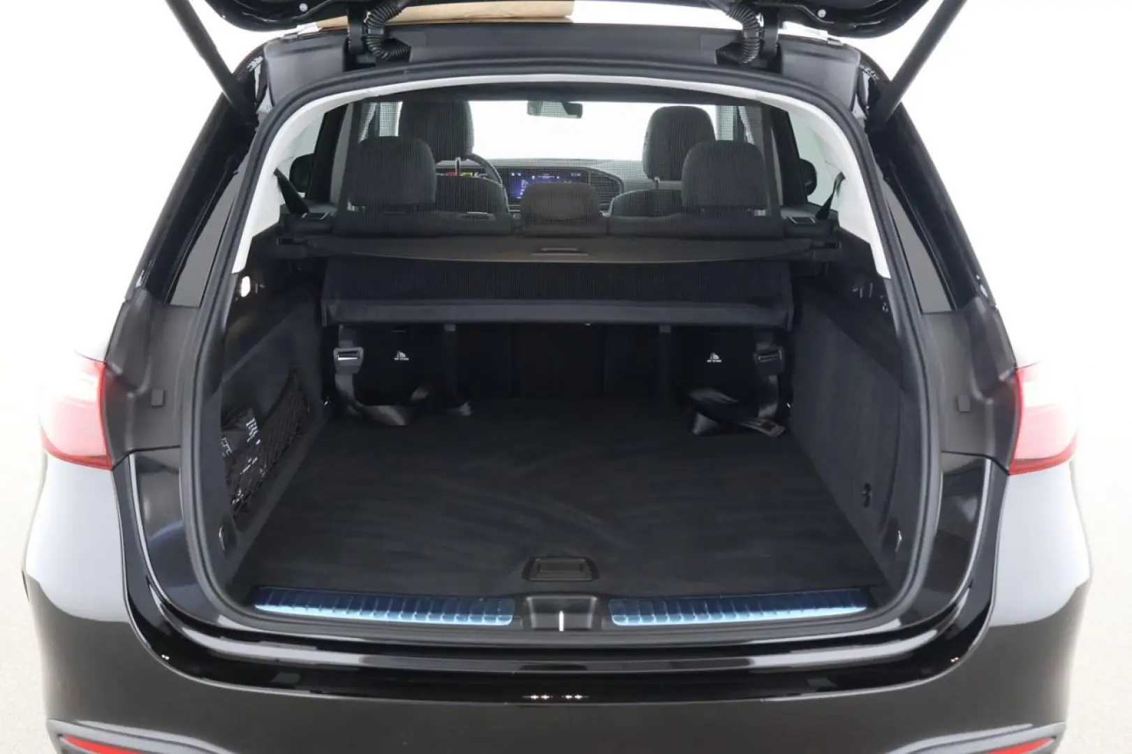 GLE 300 d 4M AMG Pano AHK Airmatic 20 Zoll 360