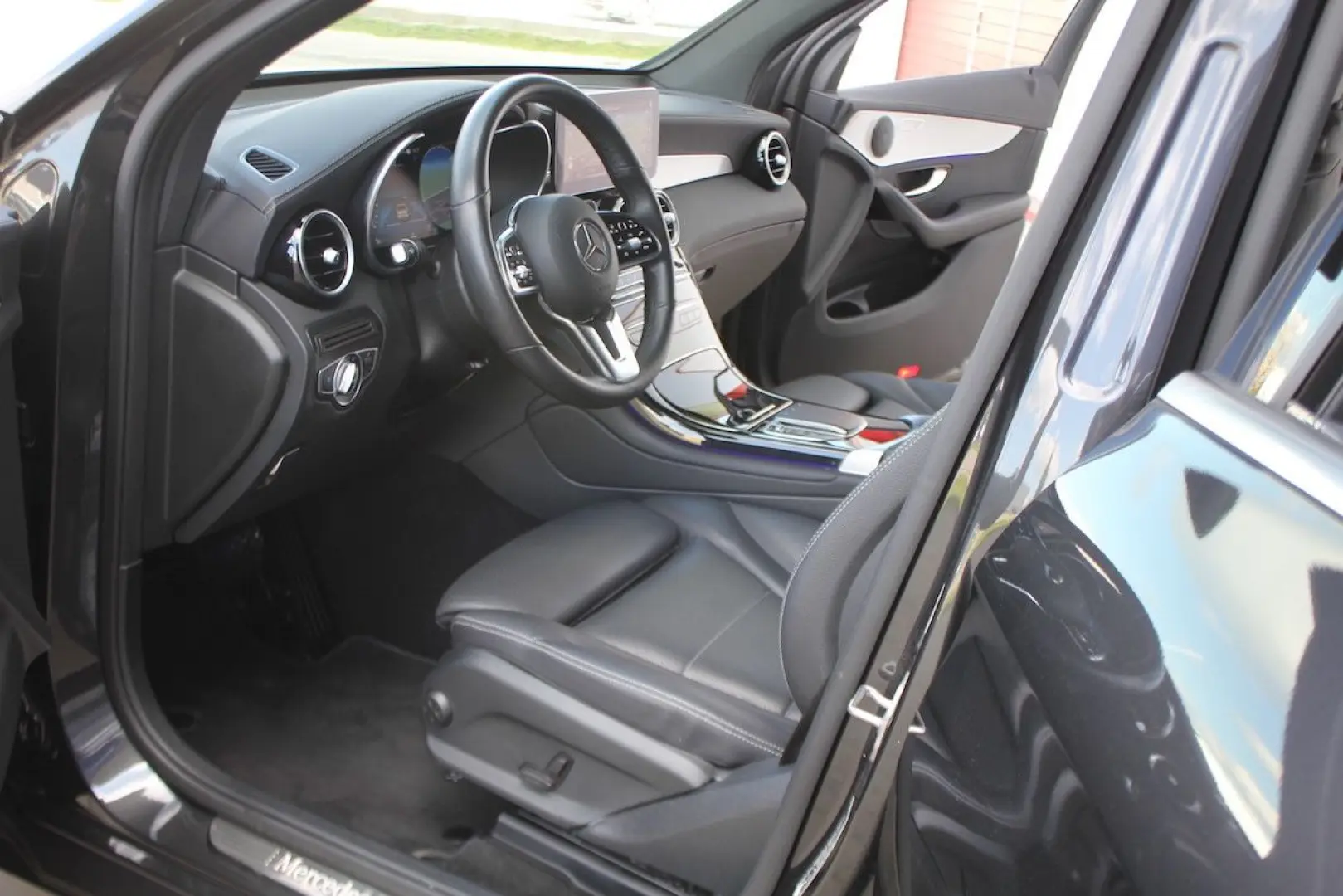 GLC 300 e Coupé Cp. EQ Plug-In Hybrid AHK Apple
