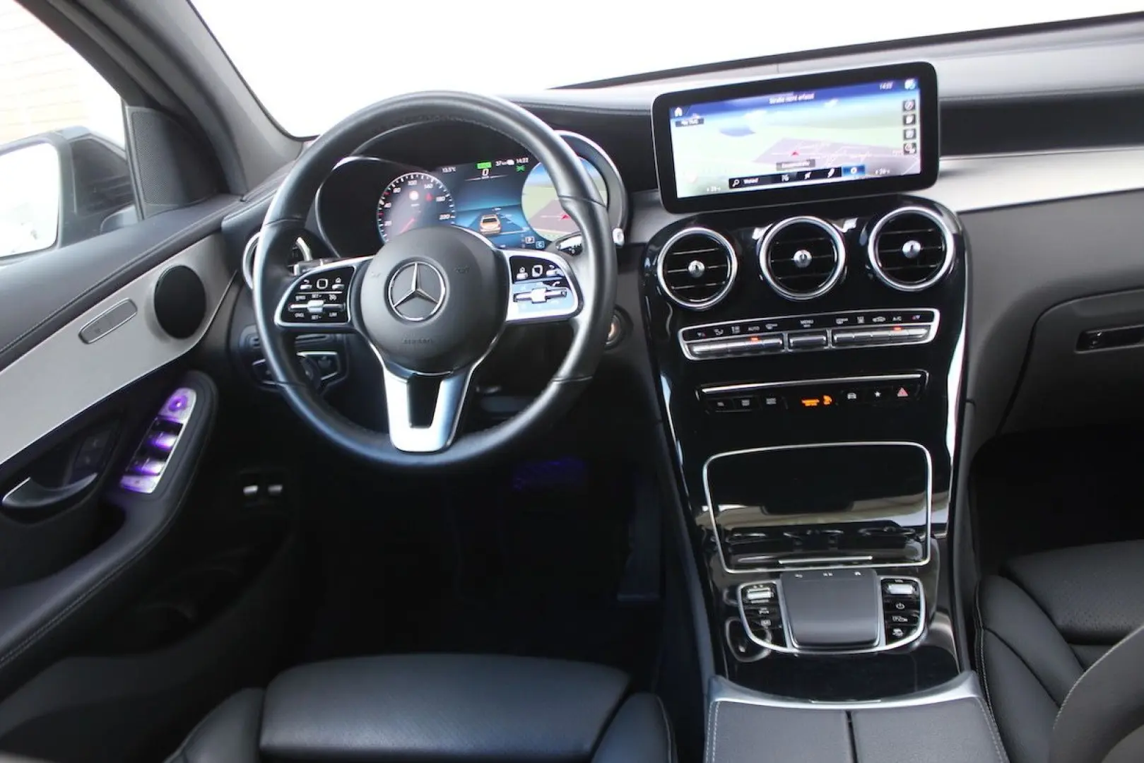 GLC 300 e Coupé Cp. EQ Plug-In Hybrid AHK Apple