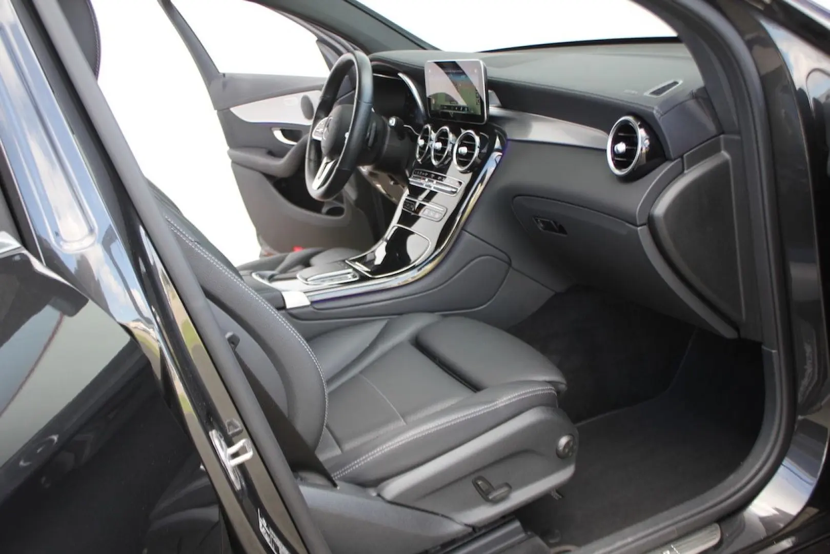 GLC 300 e Coupé Cp. EQ Plug-In Hybrid AHK Apple