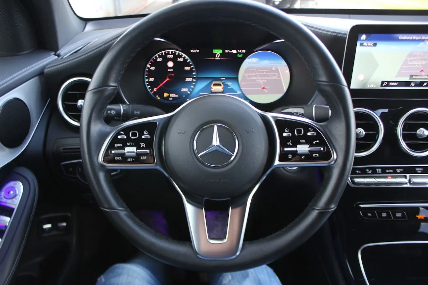 GLC 300 e Coupé Cp. EQ Plug-In Hybrid AHK Apple