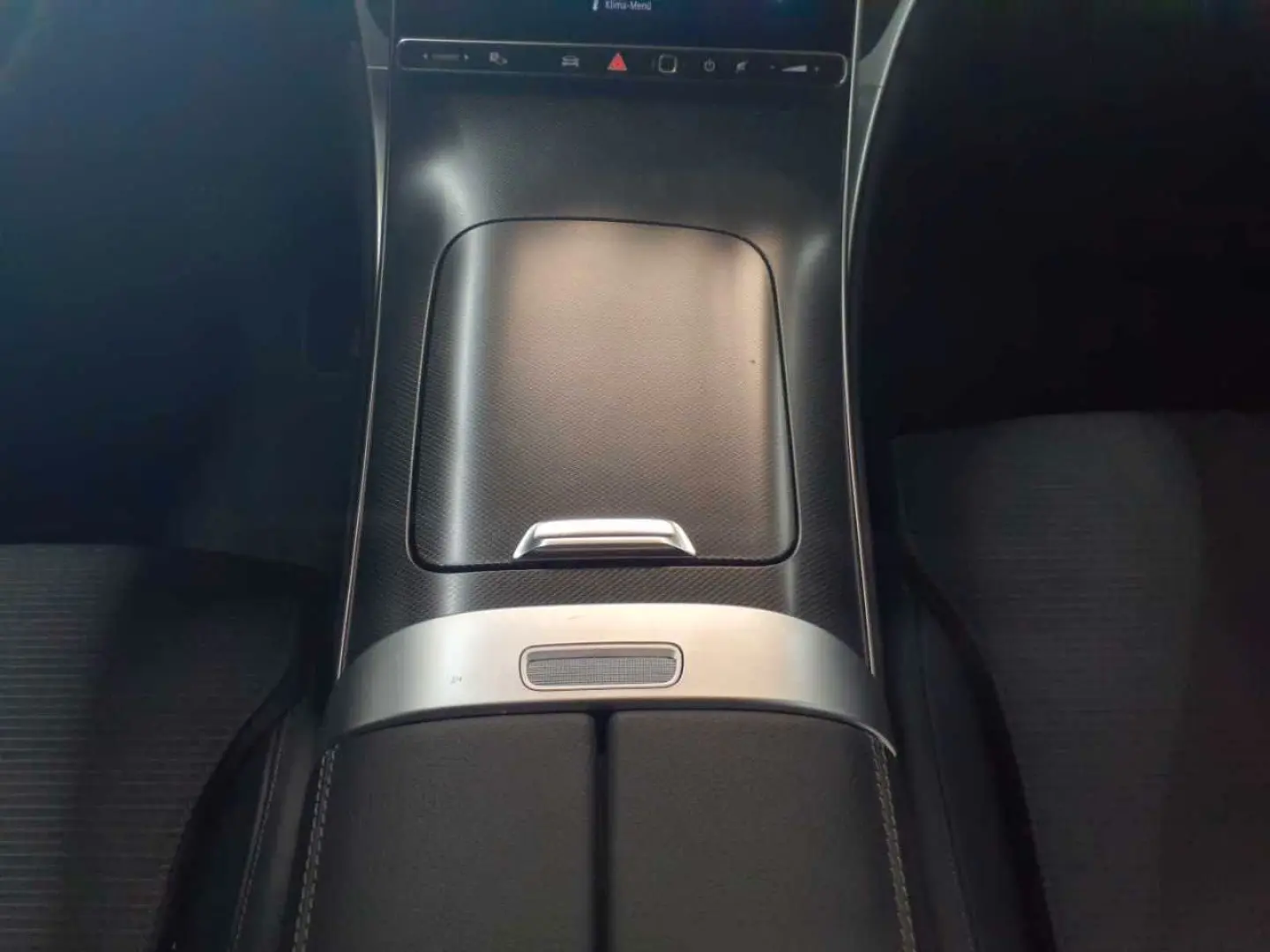 GLC 220d 4M-Ava Advanced PLUS AHK DIS