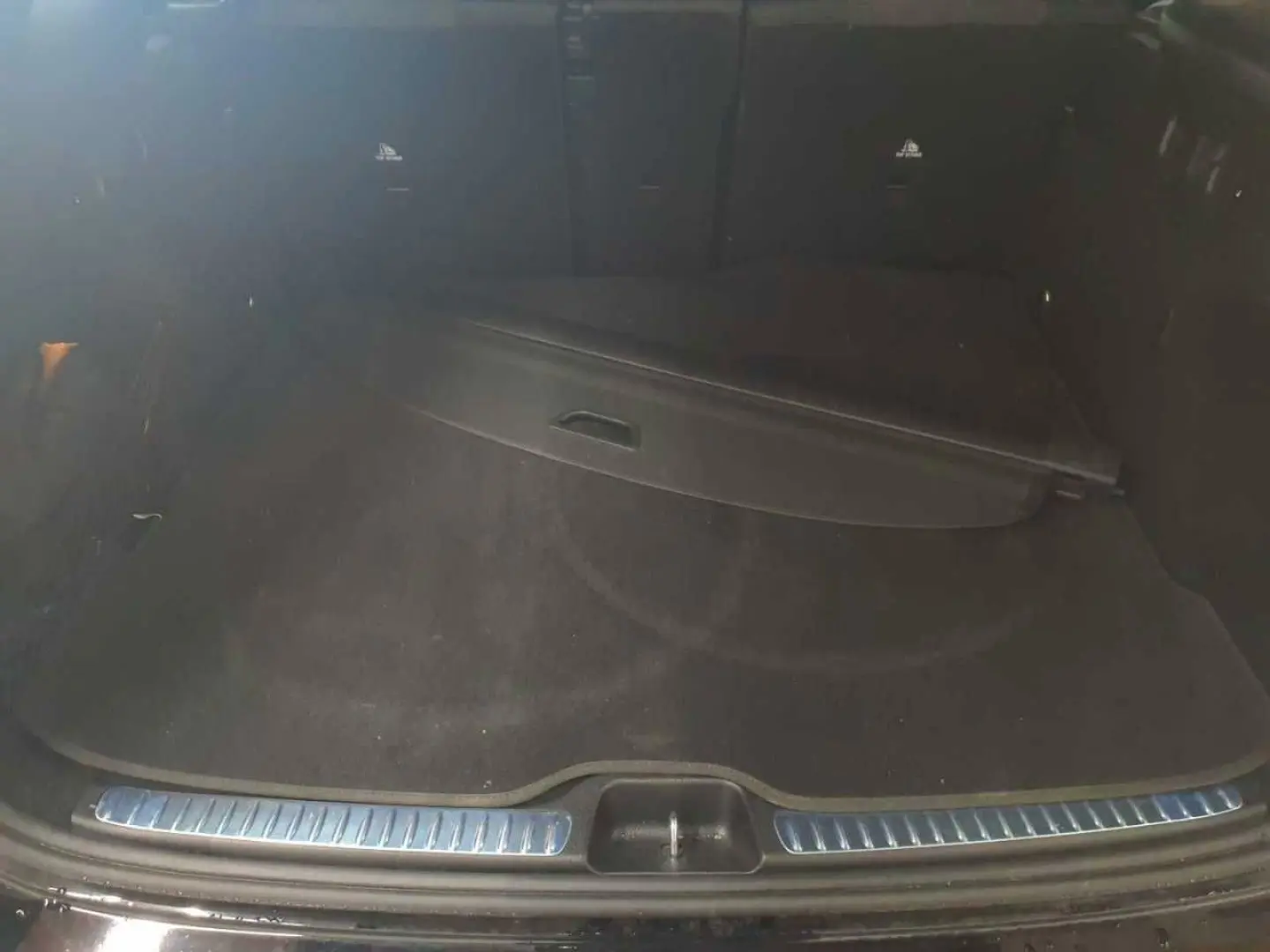 GLC 220d 4M-Ava Advanced PLUS AHK DIS