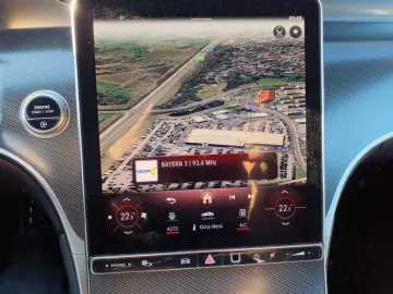 GLC 220d 4M-Ava Advanced PLUS AHK DIS
