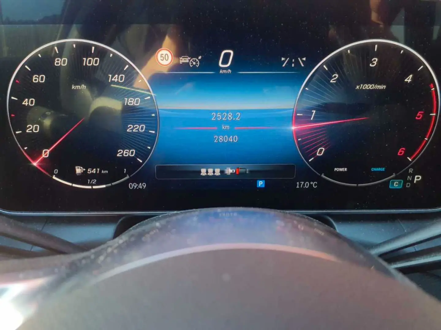 GLC 220d 4M-Ava Advanced PLUS AHK DIS