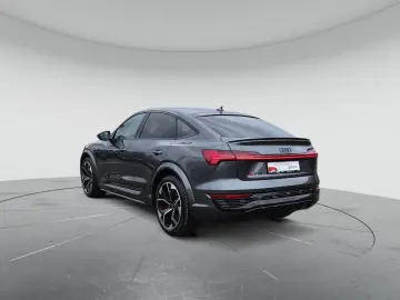 SQ8 Sportback e-tron AHK/360°VIEW/HUD/MATRIX/PAR