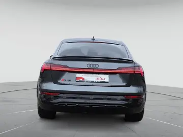 SQ8 Sportback e-tron AHK/360°VIEW/HUD/MATRIX/PAR