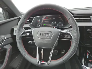 SQ8 Sportback e-tron AHK/360°VIEW/HUD/MATRIX/PAR