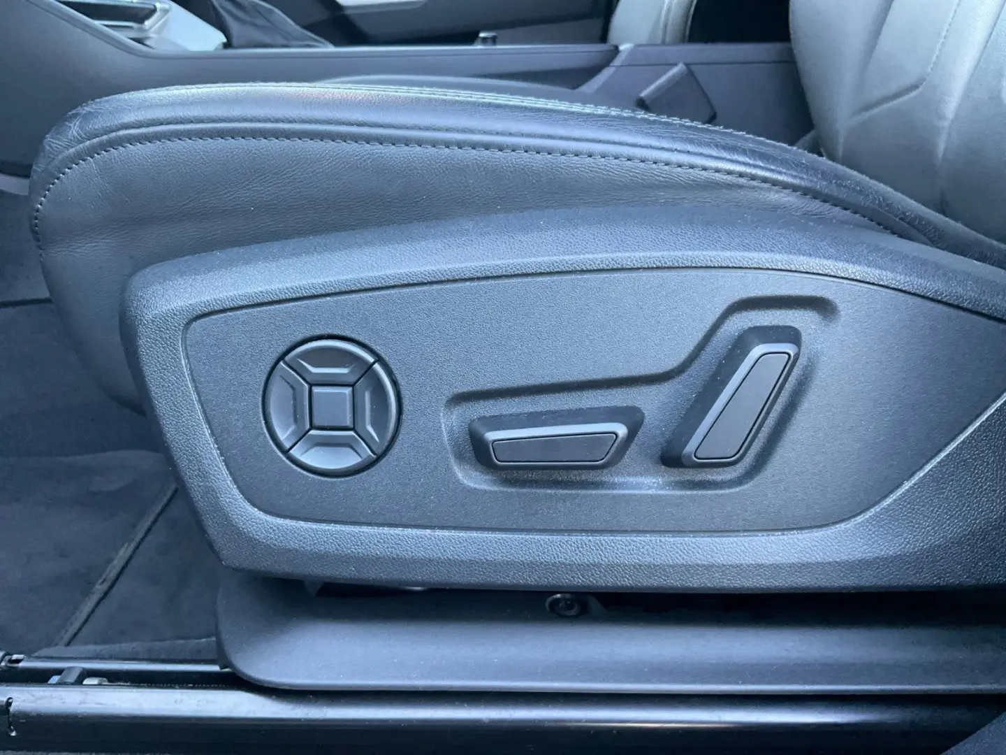 Q3 40 TDI S line quattro S