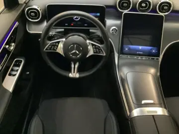 GLC 220 d 4M Avantgarde/LED/Panorama-SD/360°K/