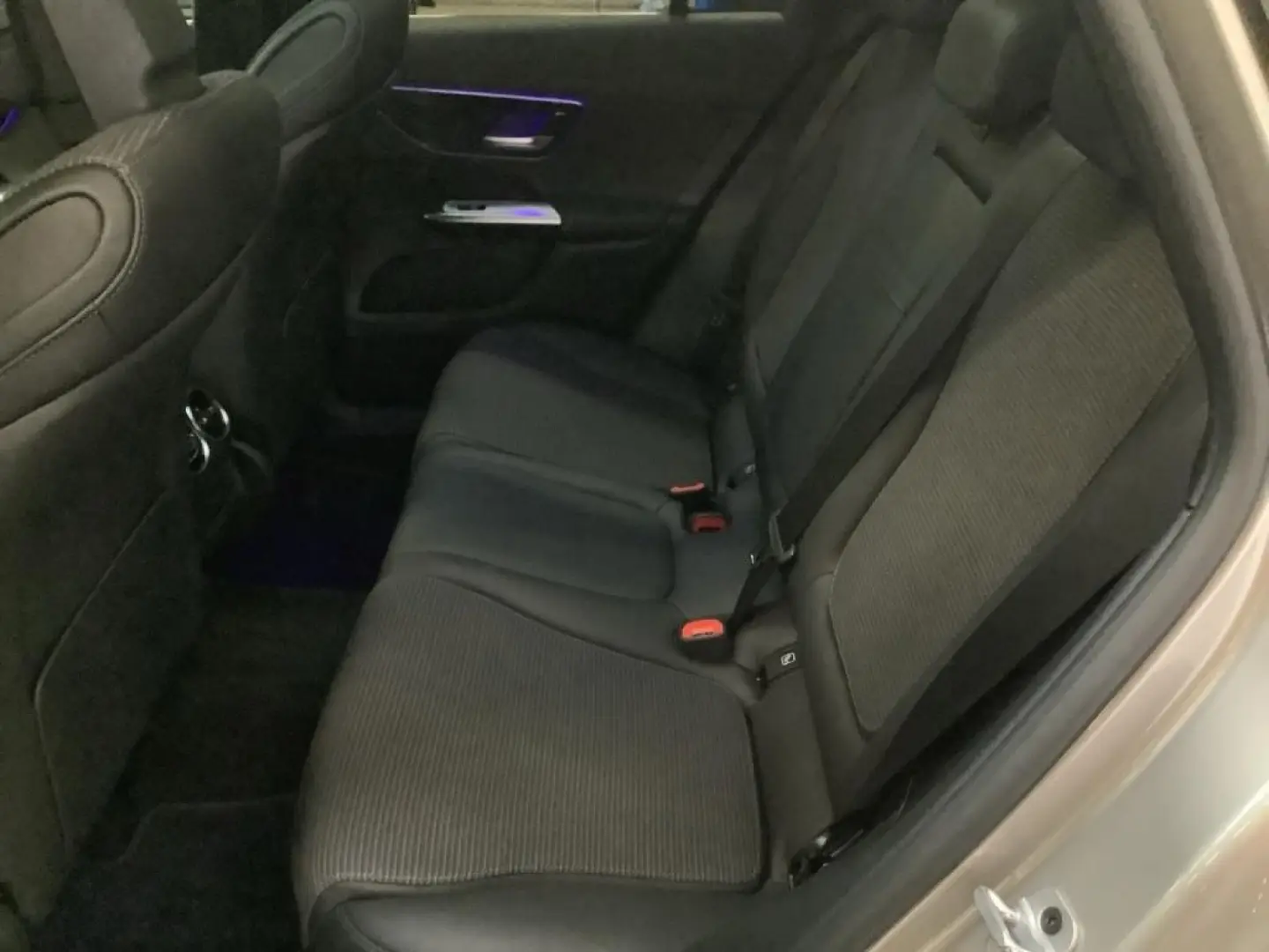 GLC 220 d 4M Avantgarde/LED/Panorama-SD/360°K/