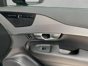 Volvo XC90 B5 AWD Plus-Bright 7S