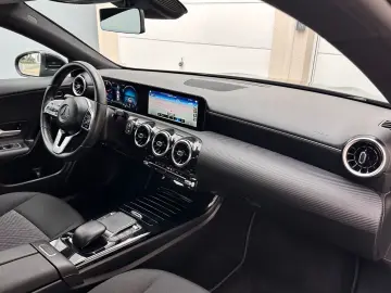 CLA 200 d*82Tkm*MBUX*LED*Navi*Camera*1.Hand*