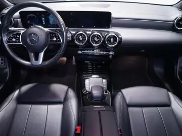 CLA 200 2.0 d Progressive 8G DCT*LED*Kamera*Navi