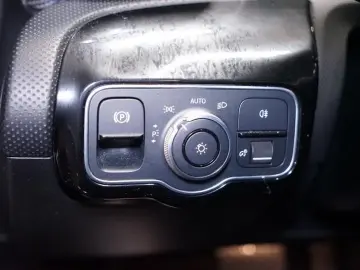 CLA 200 2.0 d Progressive 8G DCT*LED*Kamera*Navi