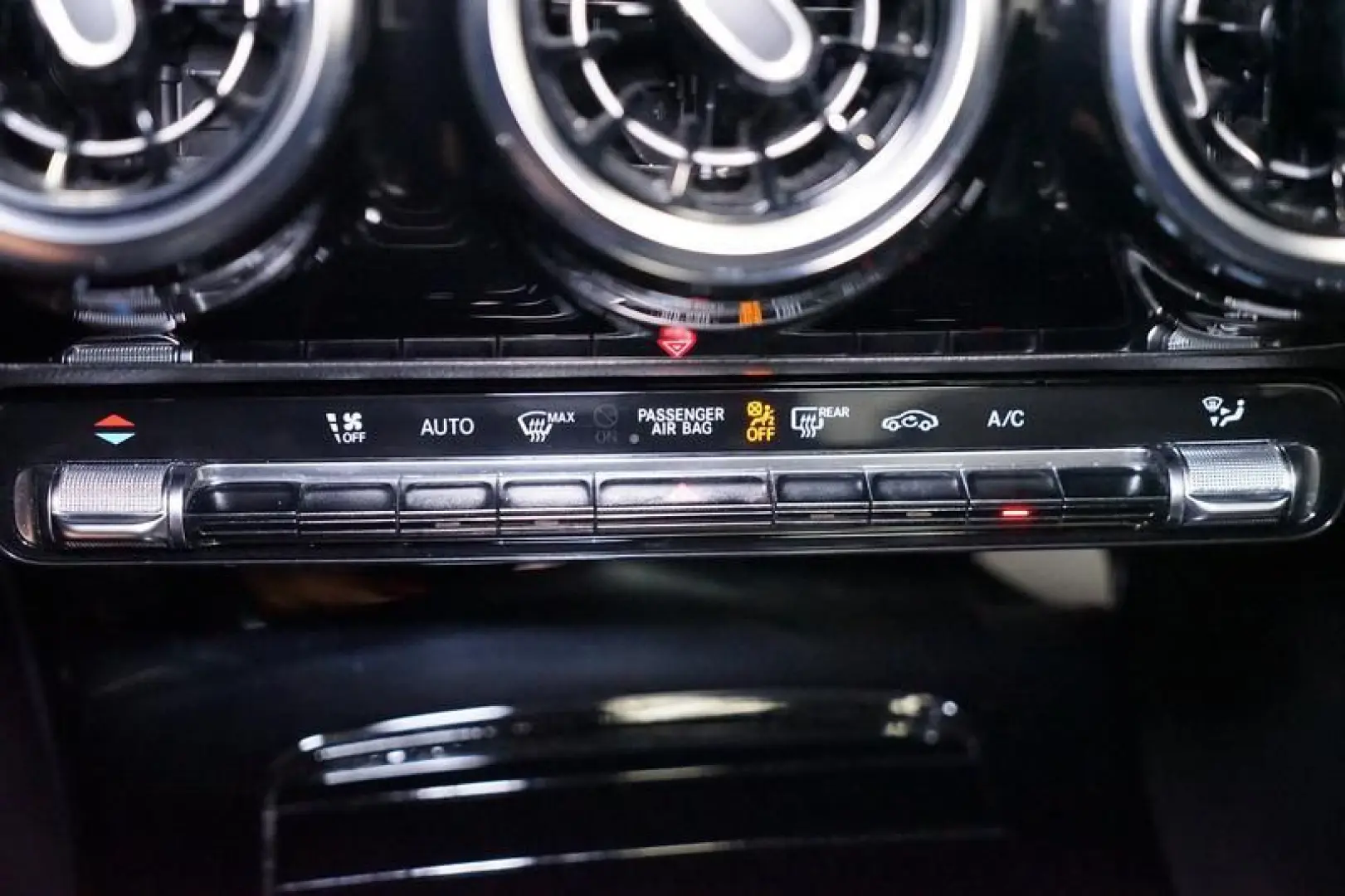 CLA 200 2.0 d Progressive 8G DCT*LED*Kamera*Navi