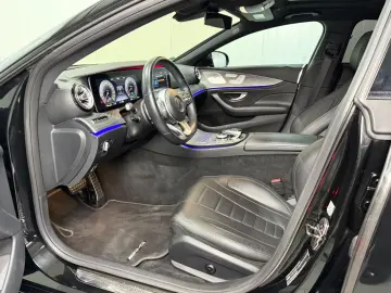 Mercedes-Benz CLS 450 4M AMG/Aerisire scaun/LED/ACC/20