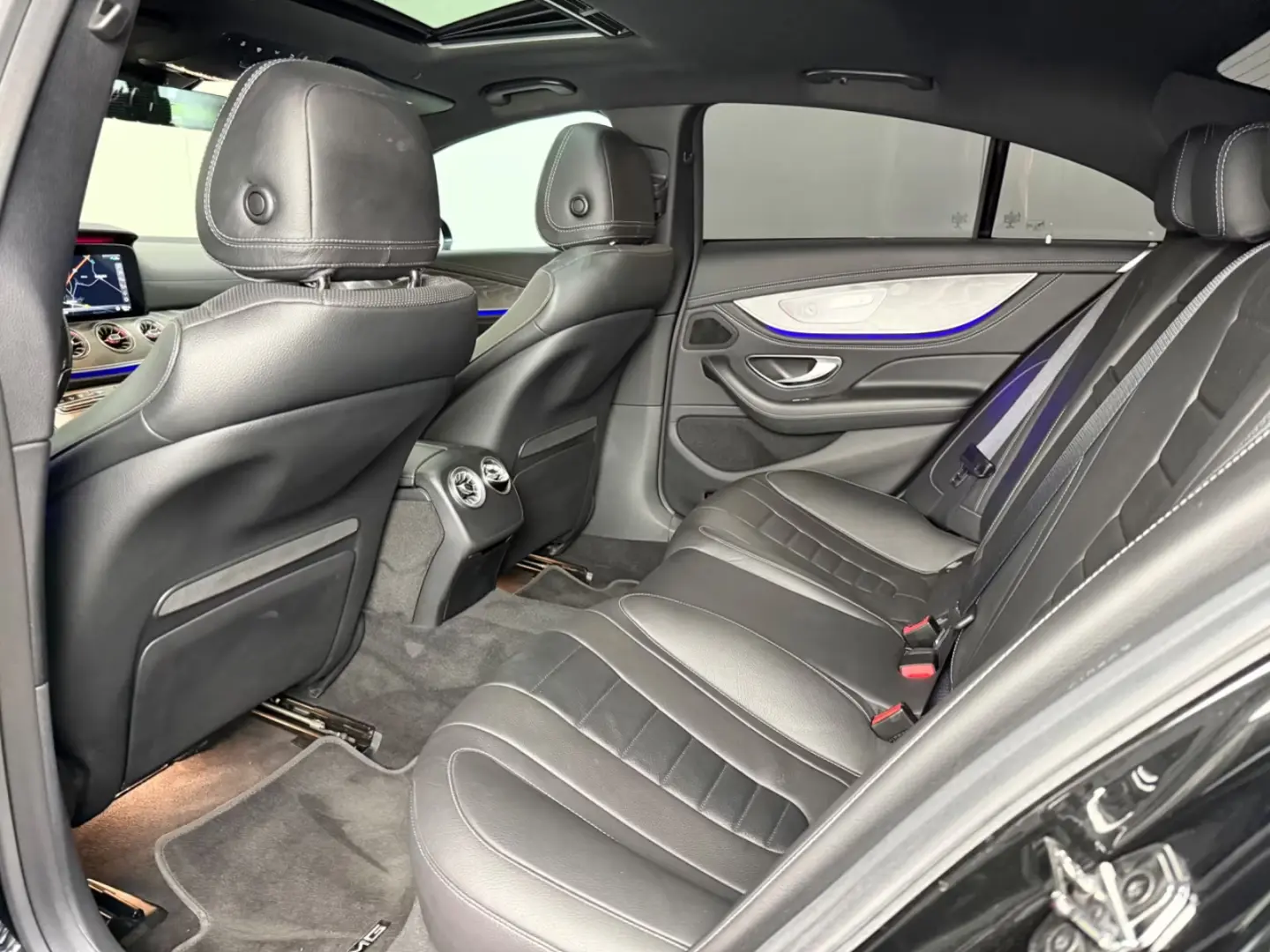 Mercedes-Benz CLS 450 4M AMG/Aerisire scaun/LED/ACC/20