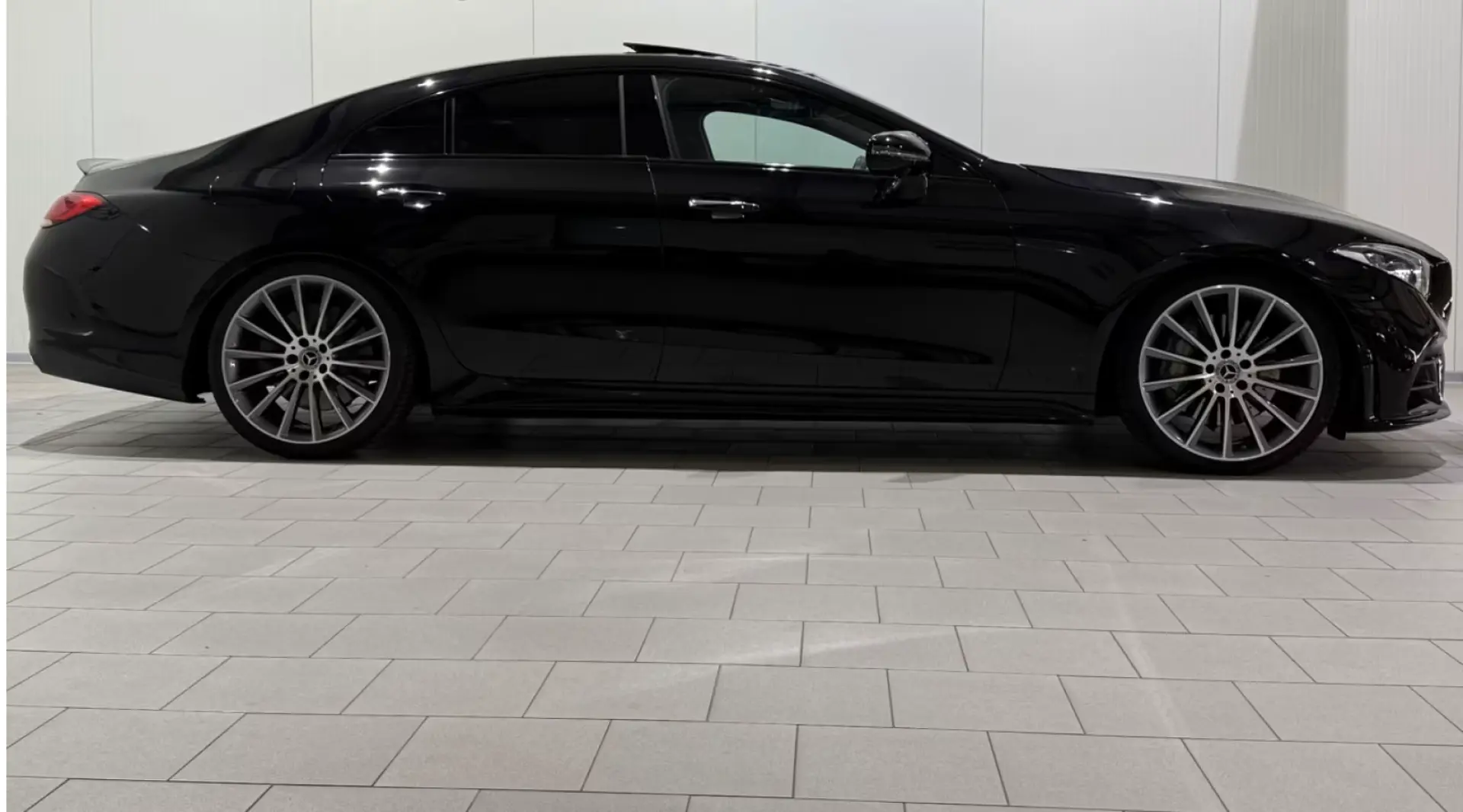 Mercedes-Benz CLS 450 4M AMG/Aerisire scaun/LED/ACC/20