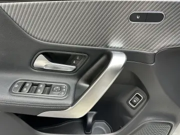 CLA 180 d 