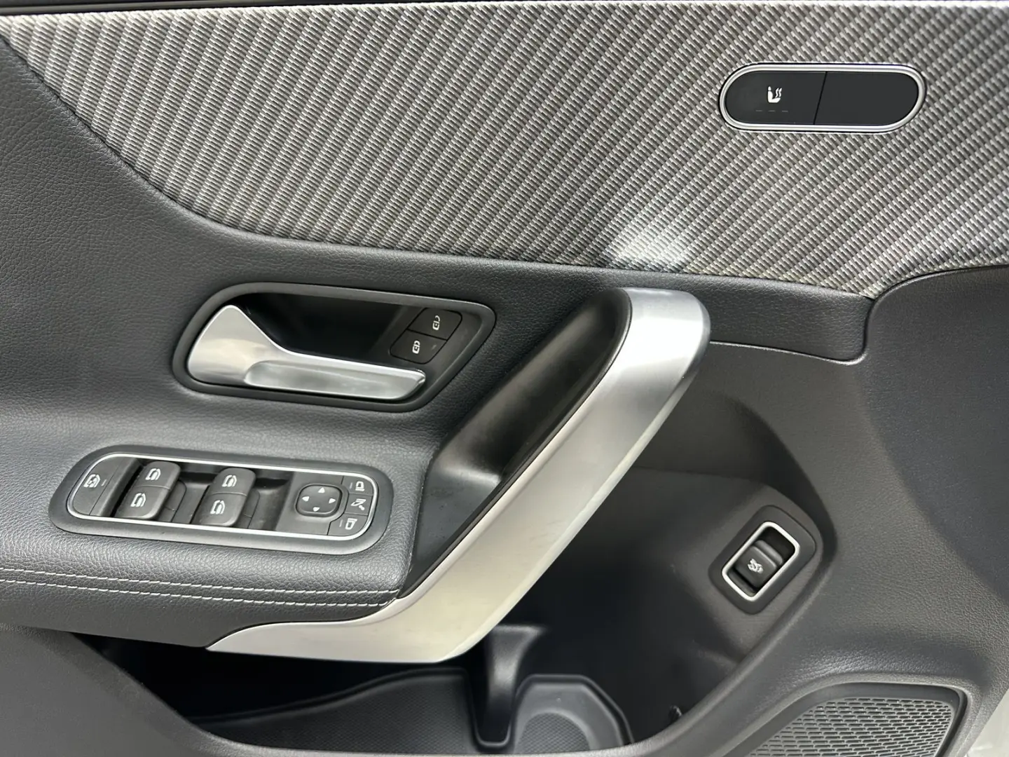 CLA 180 d 