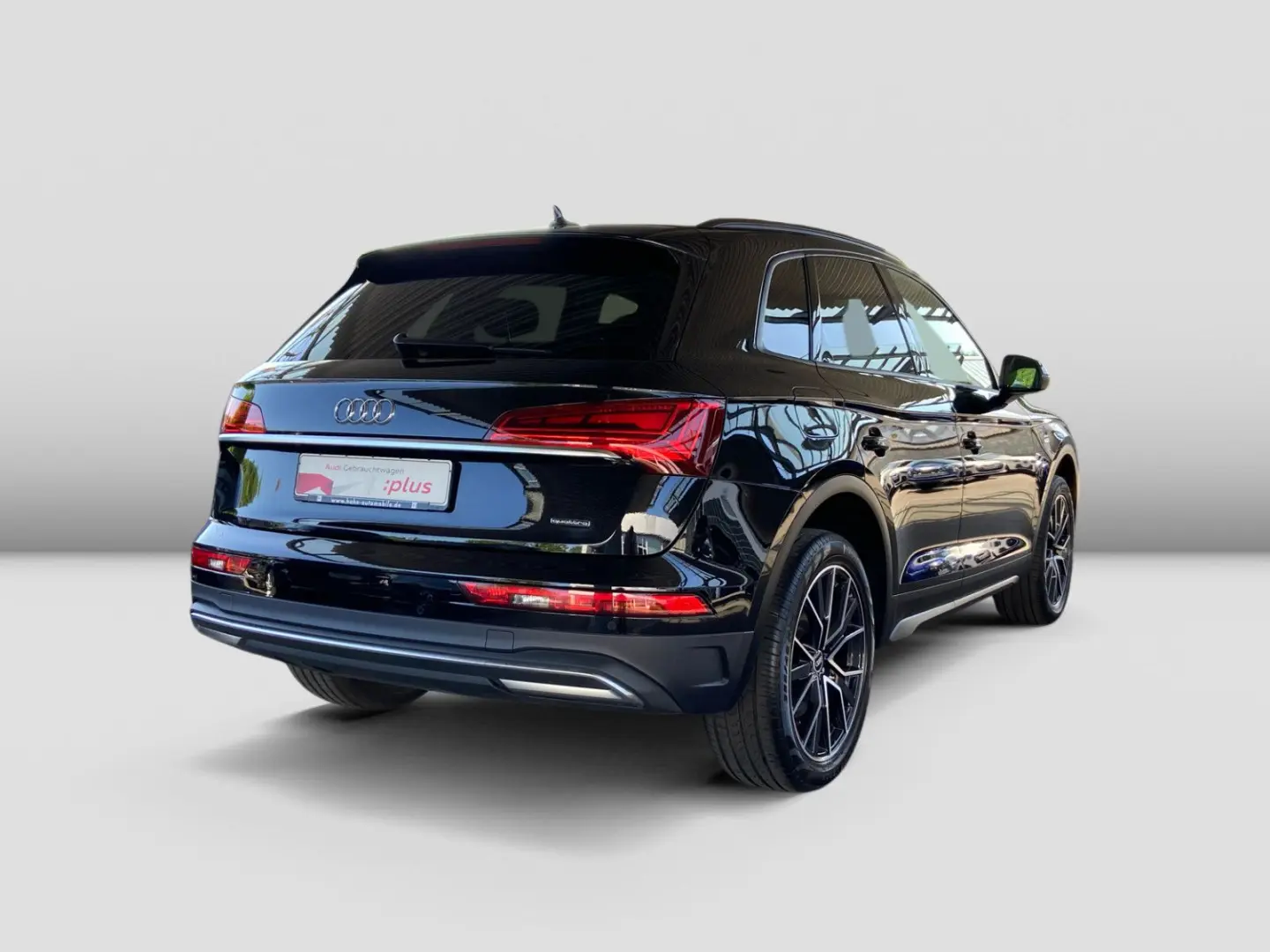 Q5 45TFSI qua S-Trc Virtual B&O LED Navi Sitzh